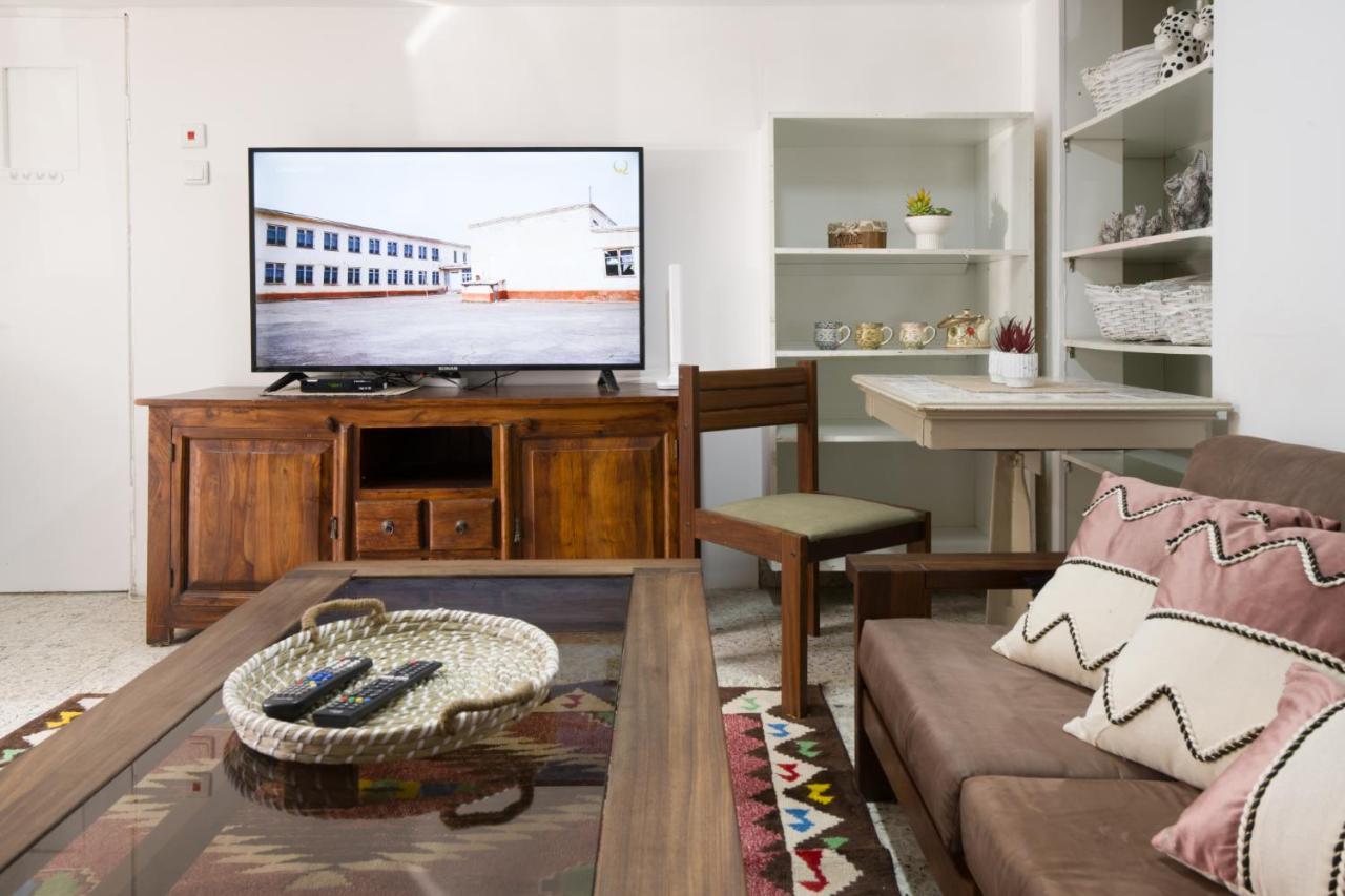 Lovely & Budget Apartment At The Center, Gardens & German Colony Хайфа Екстериор снимка