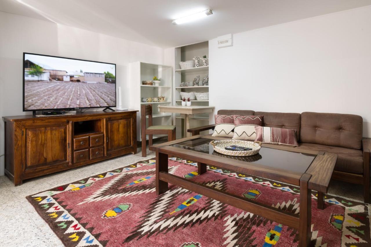 Lovely & Budget Apartment At The Center, Gardens & German Colony Хайфа Екстериор снимка